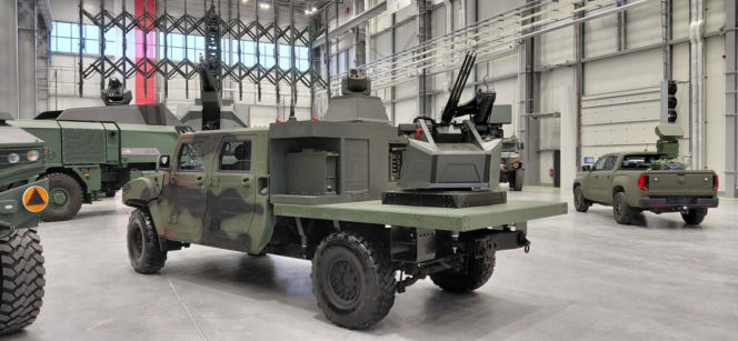 Program San to antydronowy „szwajcarski scyzoryk”? Premier i Szef MON na podpisaniu umowy