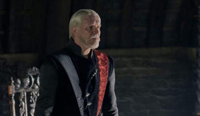 Zrozpaczony Maekar Targaryen (Sam Spruell) w szóstym odcinku Rycerza Siedmiu Królestw