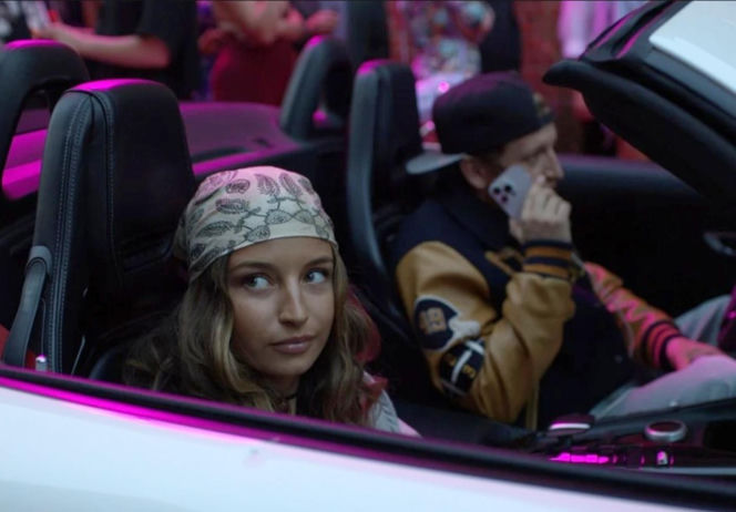 Film "Chcę więcej". Julia Wieniawa i Maciej Musiałowski w rolach głównych