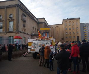 Orszak Trzech Króli w PAPAMOBILE! Tłumy na ulicach Kielc [GALERIA]