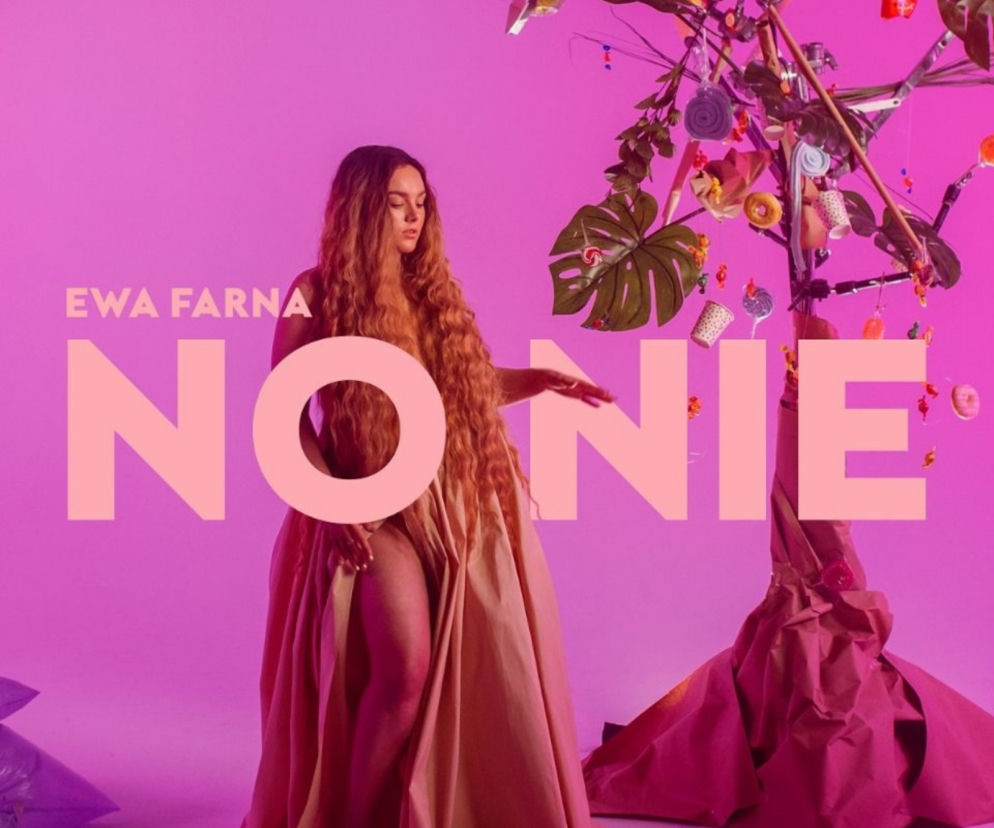 Ewa Farna o presji bycia idealnym w piosence No nie. O czym jeszcze śpiewa gwiazda?