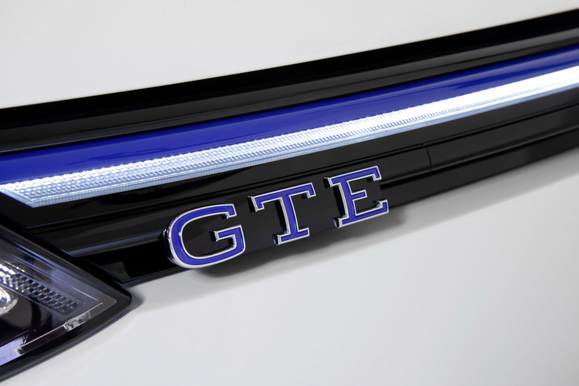 2020 Volkswagen Golf GTE