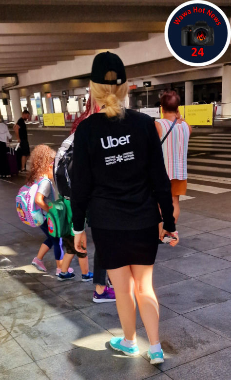 Uber zaczął obsługę pasażerów na lotnisku Chopina. Kończy się taksówkarski monopol