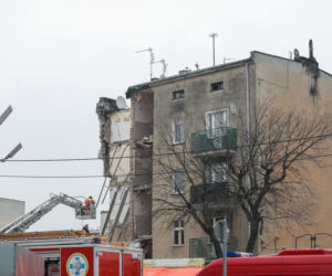 Ciągle znajdują ciała w zawalonej kamienicy
