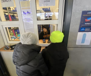 Kryte lodowisko przy Hali Urania