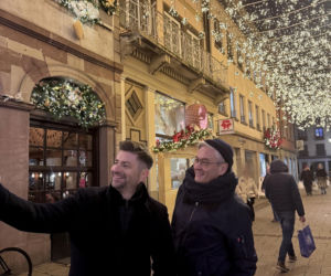 Biedroń i Śmiszek szukają prezentów pod choinkę,