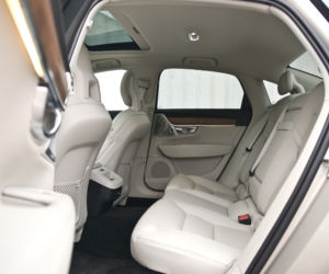 Volvo S90 D4