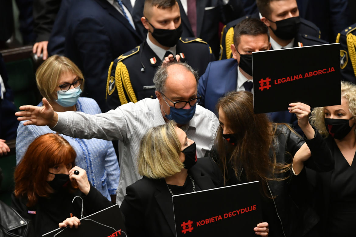 Zakłócenie obrad sejmu