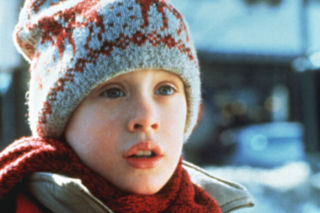 Te filmy zawsze puszczane są w święta! Odgadniesz ich tytuły?