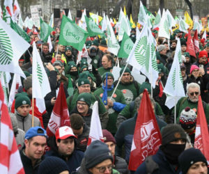 Wielkie protesty rolników w Europie! Zatrzymano Polaków