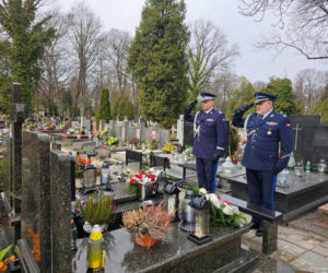 Trzech policjantów zginęło od kul strażnika więziennego