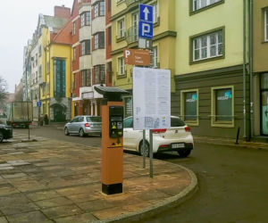 Podzamcze z płatnym parkowaniem