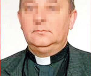 	Ksiądz nie dał mi komunii bo mamusia nie ma męża