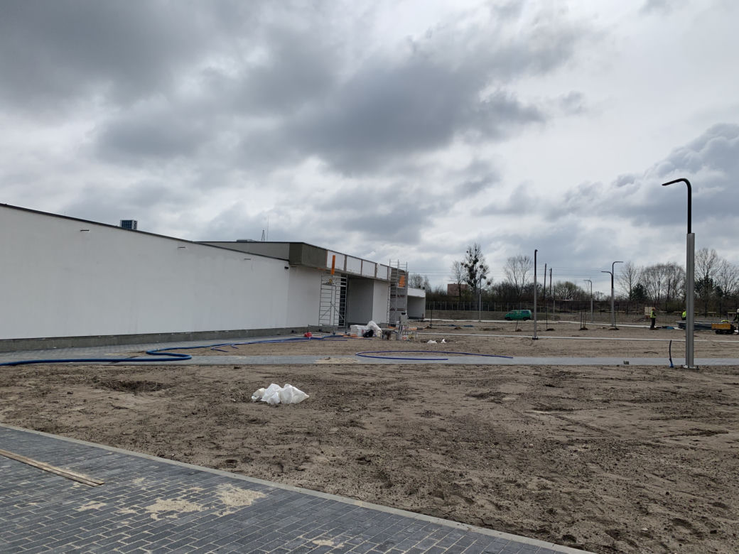 Budowa schroniska przy ul. Kobylepole w Poznaniu (kwiecień 2021)