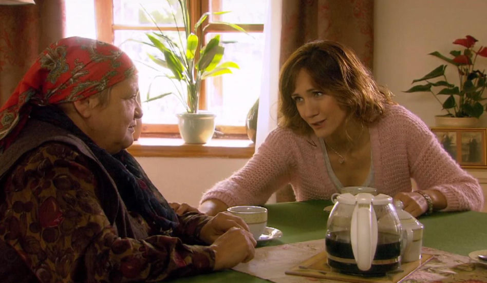 Ranczo 7 sezon odc. 85. Lucy (Ilona Ostrowska), babka (Grażyna Zielińska)