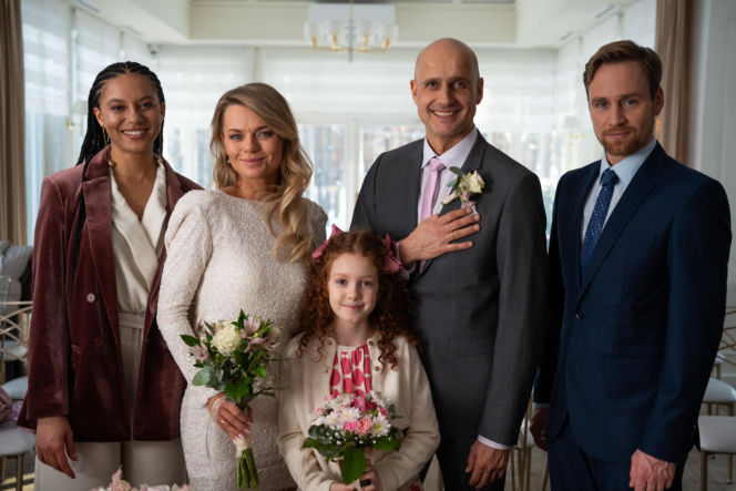 Na dobre i na złe odc. 988. Agata Woźnicka (Emilia Komarnicka), Rafał Konica (Robert Koszucki), Mania (Apolonia Szwed), Michał (Mateusz Janicki), Maria Malewicz (Sylwia Achu)