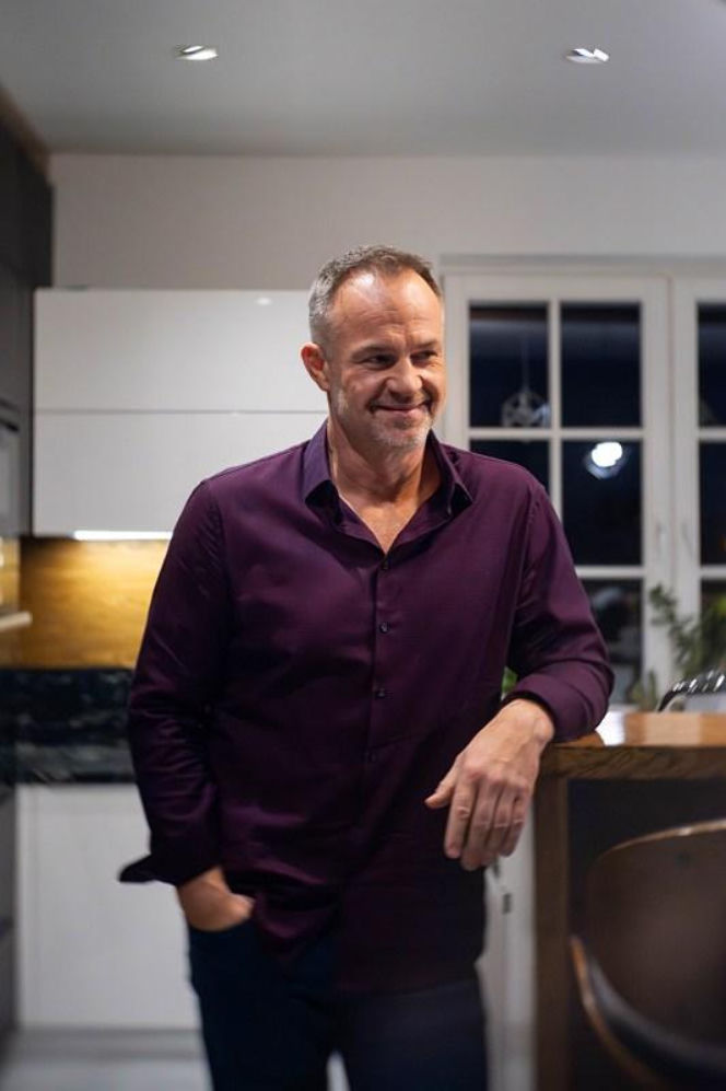 "Pierwsza miłość": Bolesław wciąż nie pozwala córce opuszczać domu ani kontaktować się ze światem...