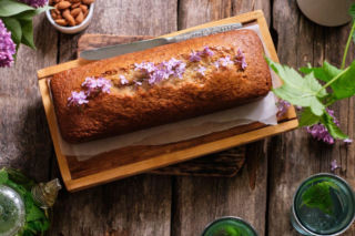 Banany zastąpiłam tymi ziemniakami. Idealnie słodki chlebek to hit w moim domu