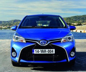 nowa Toyota Yaris 2015