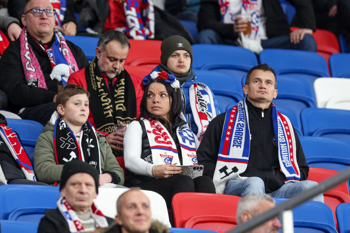 Górnik Zabrze - Legia Warszawa: Zdjęcia kibiców i zawodników z hitu 13. kolejki PKO BP Ekstraklasy