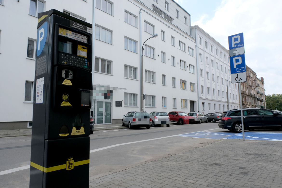 Nowa strefa płatnego parkowania na Mokotowie. Na których ulicach staną parkomaty?