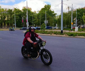 Parada zabytkowych pojazdów w Szczecinie