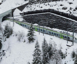 Szwajcaria/ Wykoleił się pociąg w Alpach, trwa akcja ratunkowa