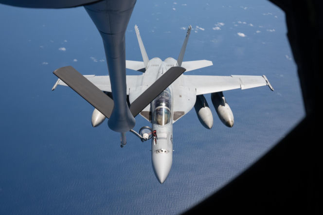 Super Hornety nie pójdą szybko na emeryturę. US Navy inwestuje w modernizacje