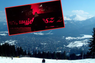 Ogromny baner i pirotechnika. Widowiskowe oświadczyny na Gubałówce w Tatrach [WIDEO]