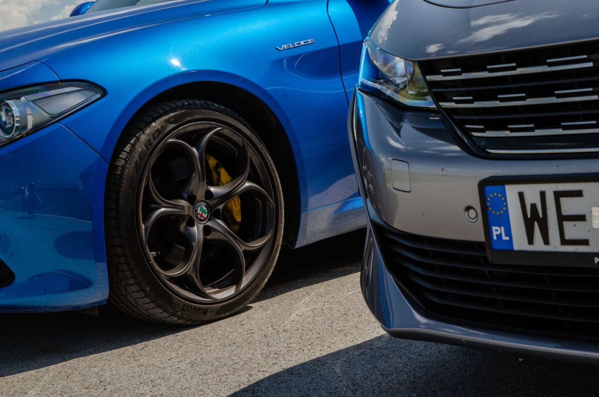 Alfa Romeo Giulia Veloce vs Peugeot 508 Allure