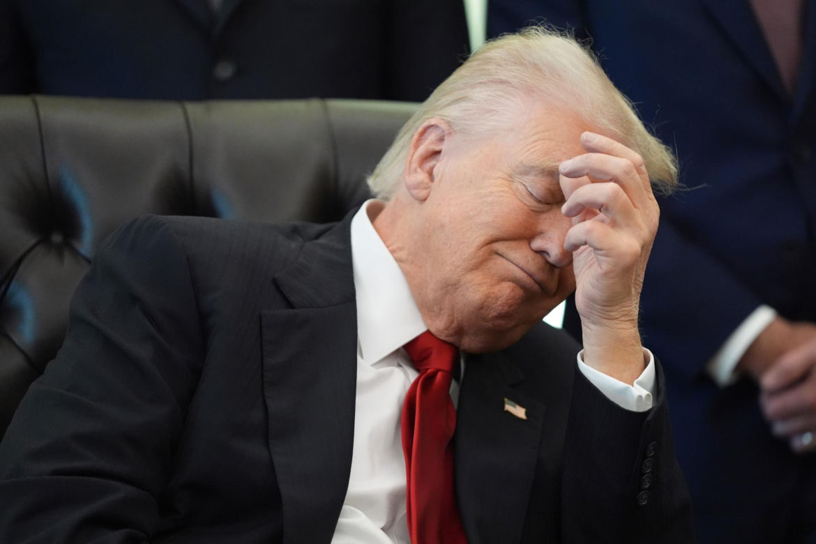 Trump przysnął na oficjalnym spotkaniu! "Jest stary i coraz bardziej to widać"