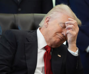 Trump przysnął na oficjalnym spotkaniu! Jest stary i coraz bardziej to widać