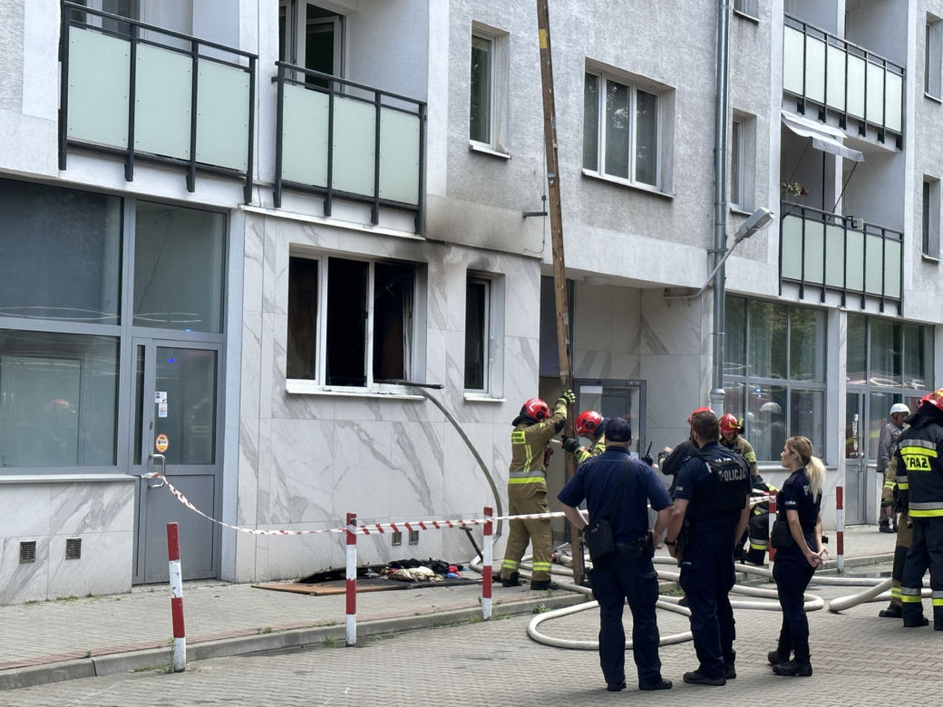 W mieszkaniu znaleziono zwęglone ciało mężczyzny. Mirek zginął w pożarze leżąc na swoim łóżku