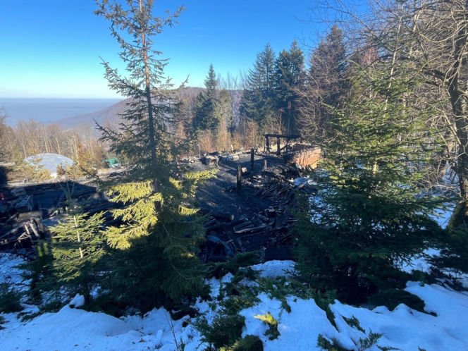 Baciarska Chata stanęła w ogniu, w środku trwało wesele. Wszystko spłonęło