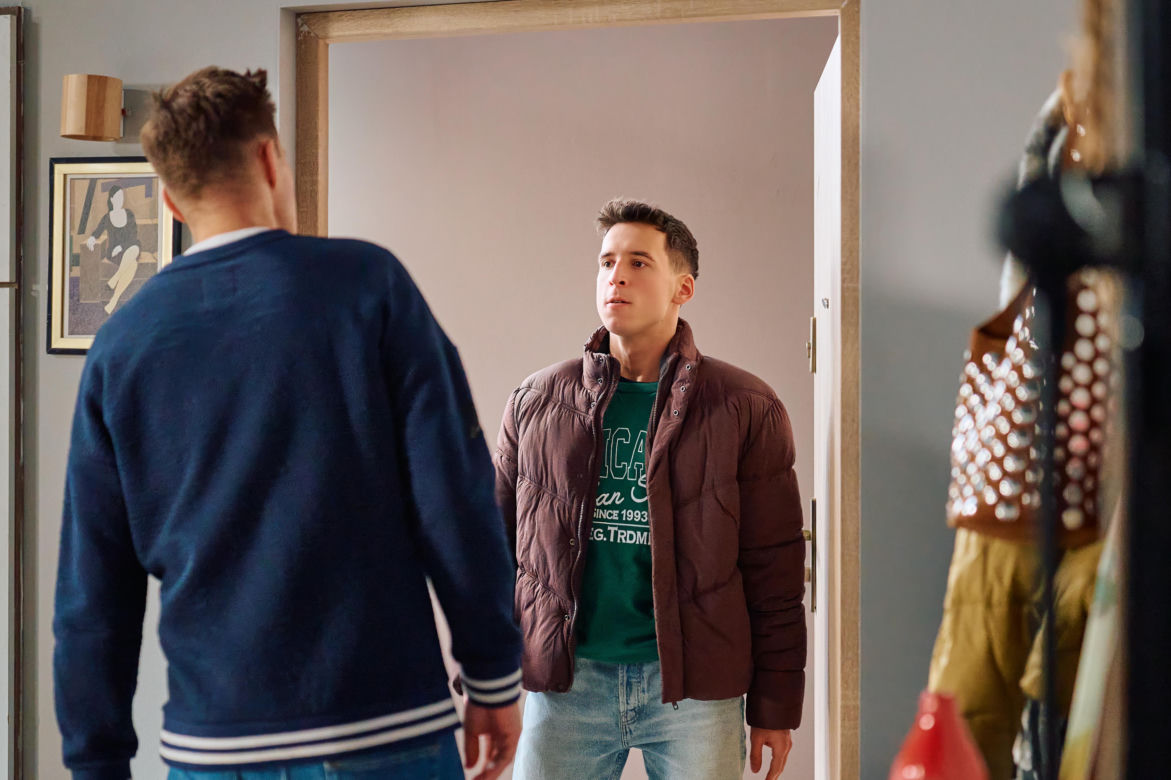 Na Wspólnej odc. 4205. Darek Żbik (Michał Mikołajczak), Tadek (Jakub Pruski)