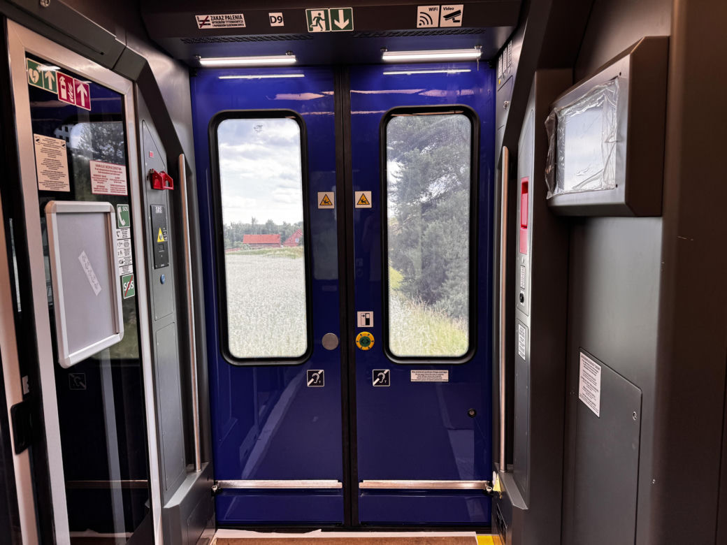 Tak wygląda nowy pociąg PKP Intercity. Zajrzeliśmy do środka!