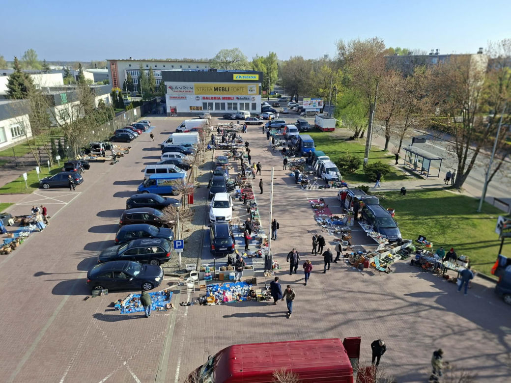 Giełda Staroci i Różności w Starachowicach (25.04.2026)
