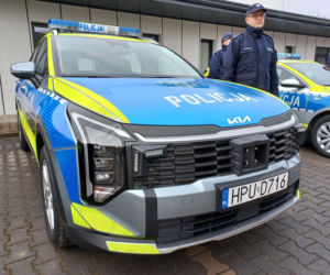 Trzy nowe radiowozy dla policji w Lesznie. Od kogo i do czego?