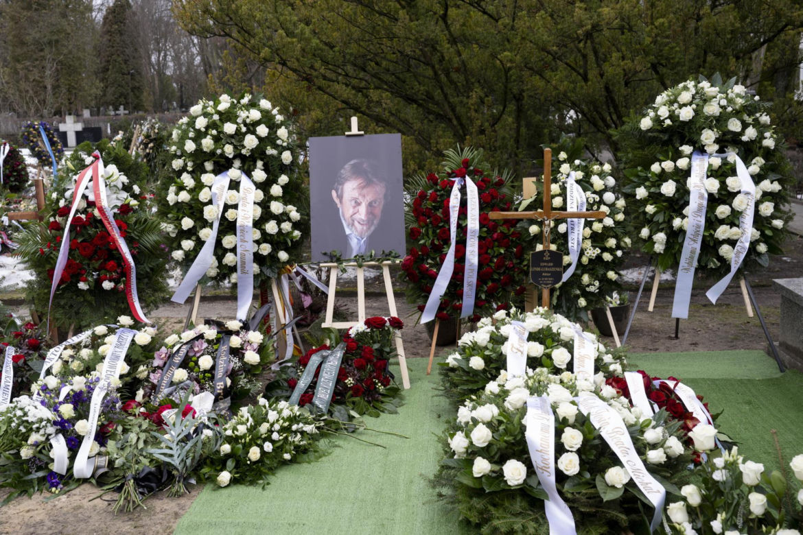Tak teraz wygląda grób Edwarda Linde-Lubaszenki