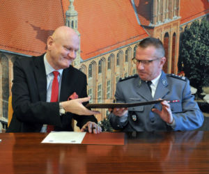 Gmina Miasta Toruń podpisała porozumienie z KMP. Będzie WIĘCEJ PATROLI!