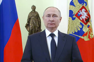 Putin wygłosił specjalne orędzie z okazji Dnia Kobiet. Zwrócił się do żon i matek żołnierzy