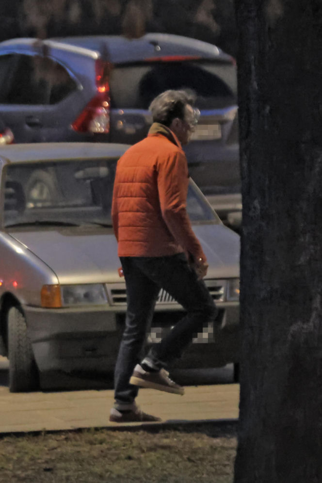 Paweł Wilczak szuka złota w w lombardzie