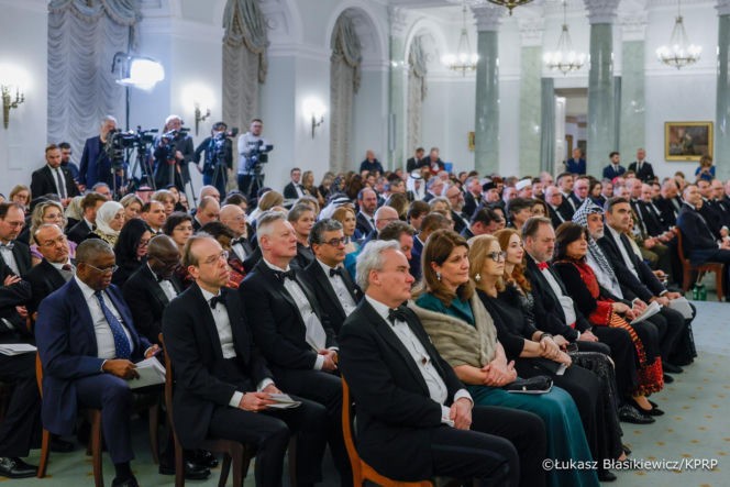 Nawroccy zadali szyku na spotkaniu z Korpusem Dyplomatycznym