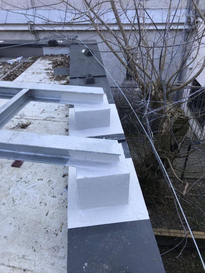 Modernizacja dachu centrum handlowego w Warszawie