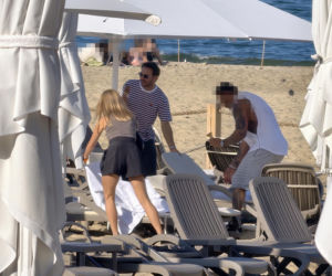 Mateusz Banasiuk na plaży w Sopocie. Tak wyglądał, gdy zrzucił koszulkę!