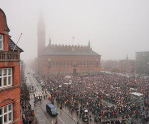 Tysiące ludzi na ulicach Kopenhagi. Masowe protesty przeciwko Trumpowi