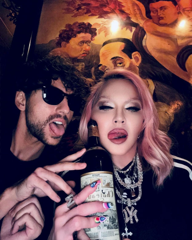  Madonna ma nową twarz! Nie sposób jej poznać. Chirurg ujawnia, co zrobiła