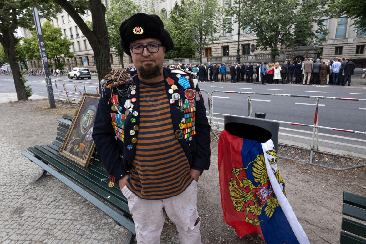 Podejrzany o zabójstwo artysty milczy. Zatrzymany Gruzin nie przyznaje się do winy