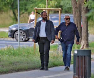 Aleksander Kwaśniewski u fryzjera