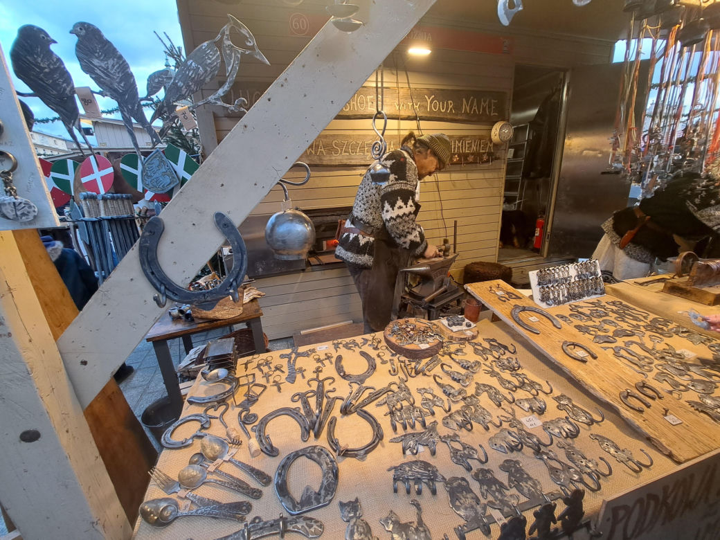 Jarmark bożonarodzeniowych na Rynku Głównym w Krakowie